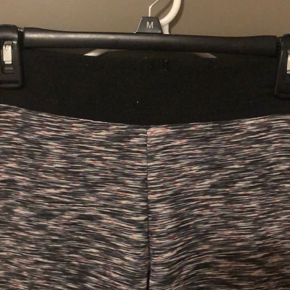 Fun workout leggings!! - Picture 3 of 4